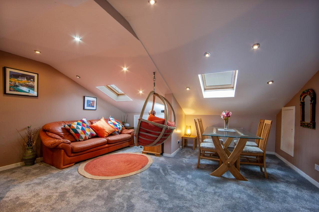 Premium 2Nd Floor 2 Bed Apt Sleeps 4 Adults In Oban Town Экстерьер фото